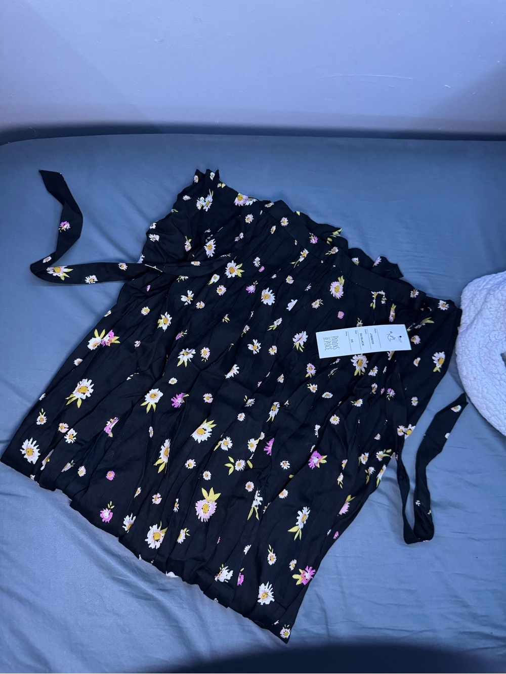 Patrons of Peace Black Daisy-Print Smocked Mini Skirt